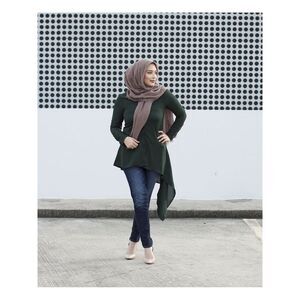 VERONA Womens Green Asymmetrical Long Sleeve Collared Button Up Top M